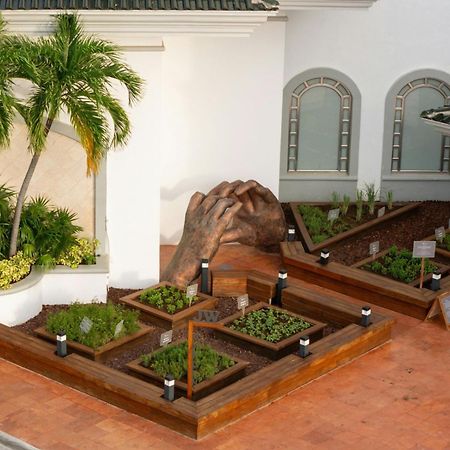 Jw Marriott Cancun Resort & Spa Exterior photo