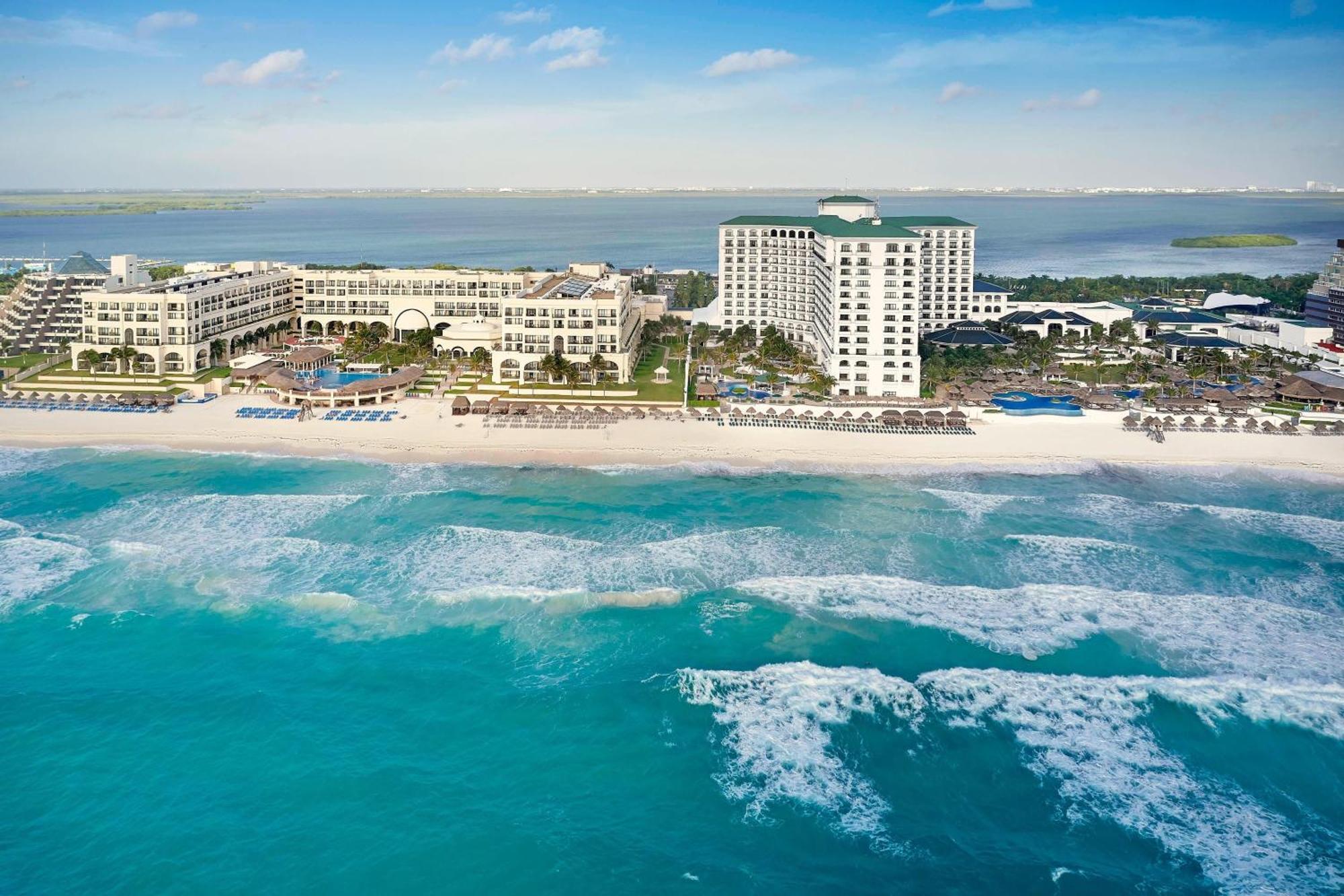 Jw Marriott Cancun Resort & Spa Exterior photo