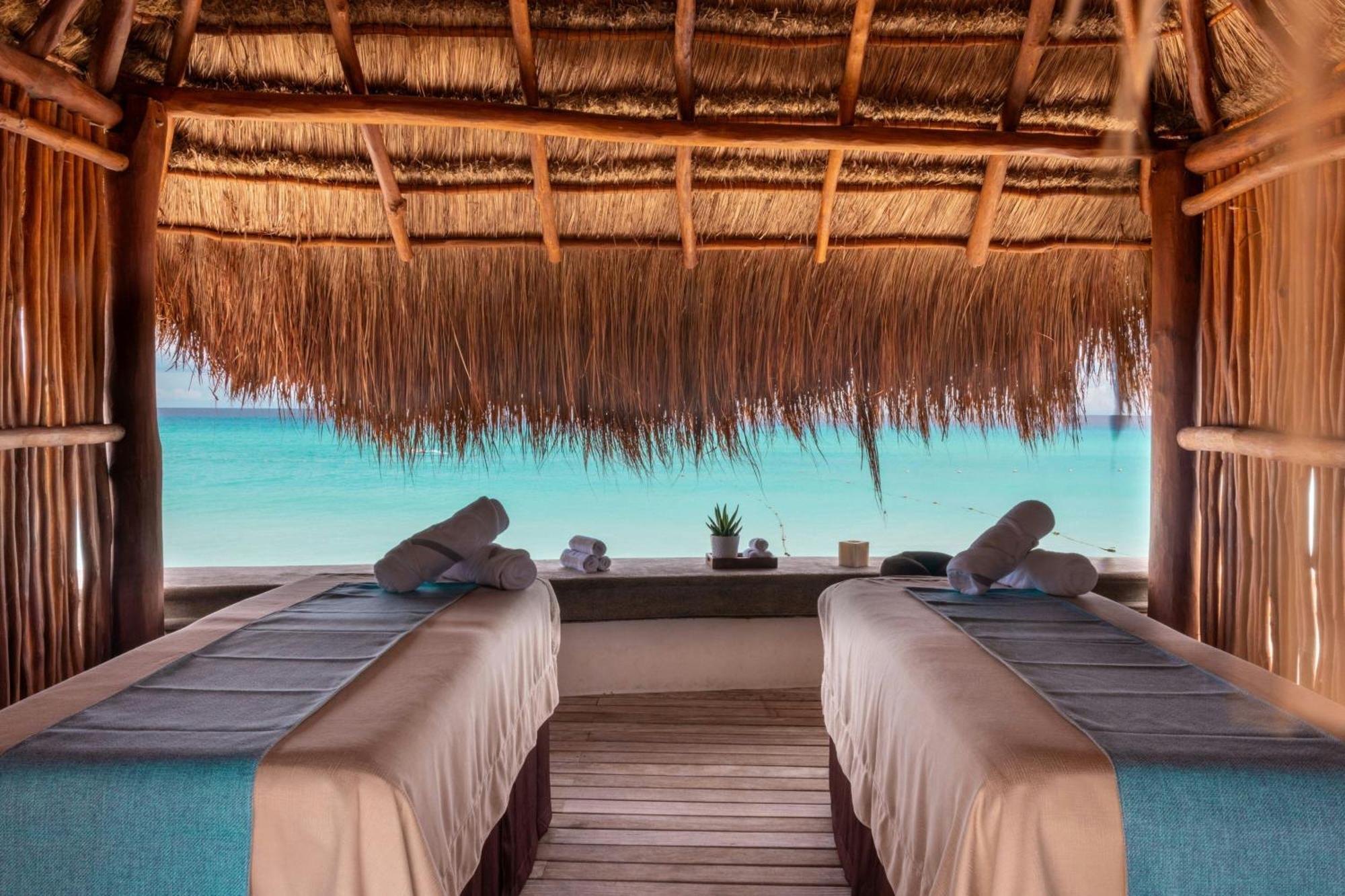 Jw Marriott Cancun Resort & Spa Exterior photo