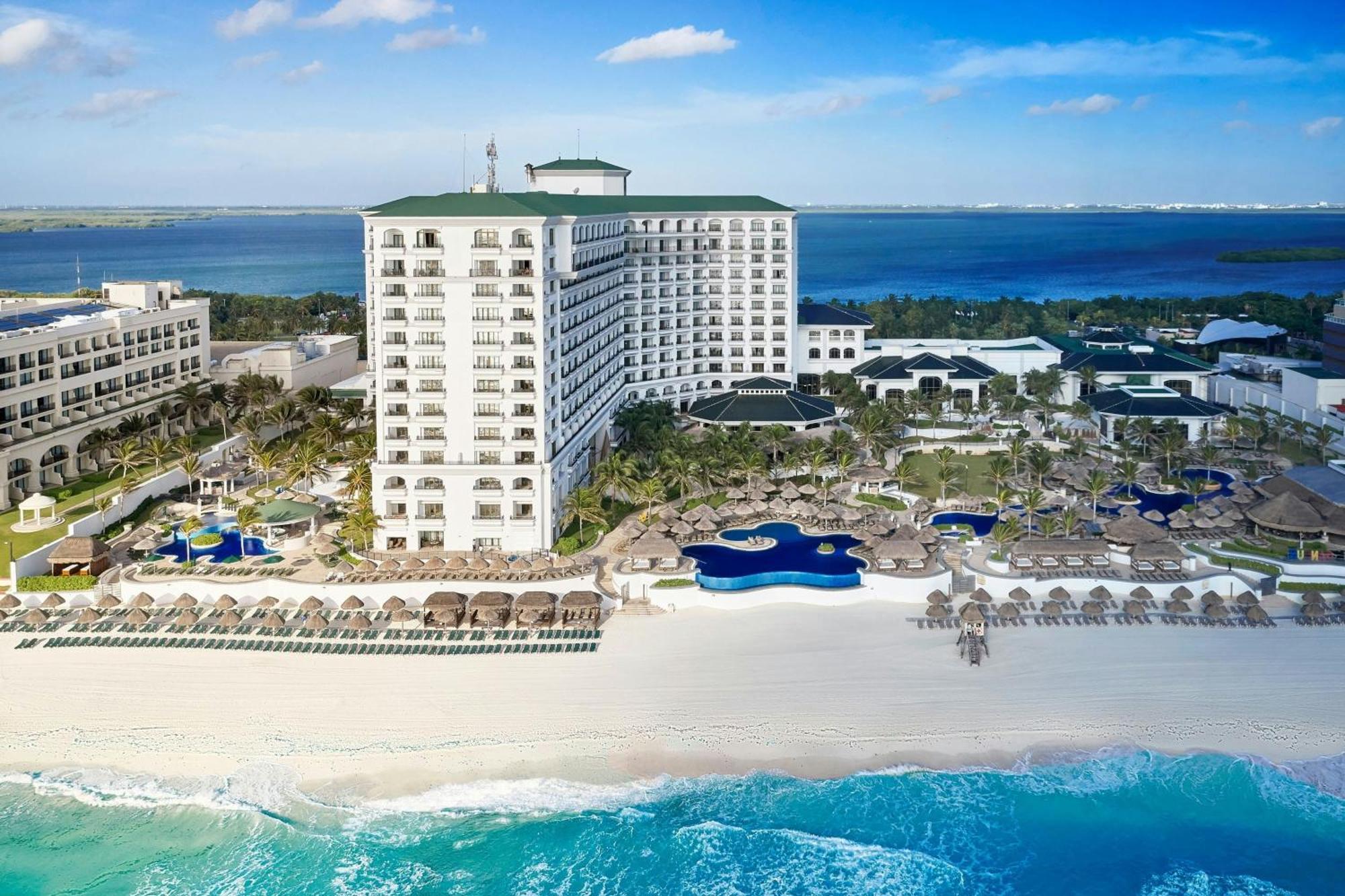 Jw Marriott Cancun Resort & Spa Exterior photo